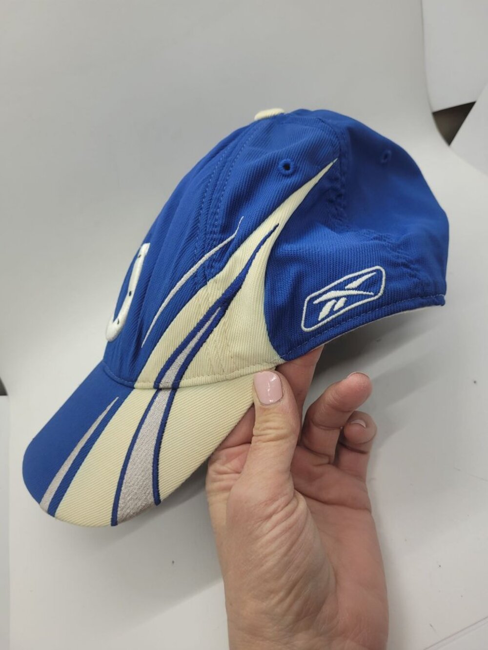 Indianapolis Colts Football NFL Reebok Authentic Sideline Hat Cap Blue elastic - Picture 3 of 6
